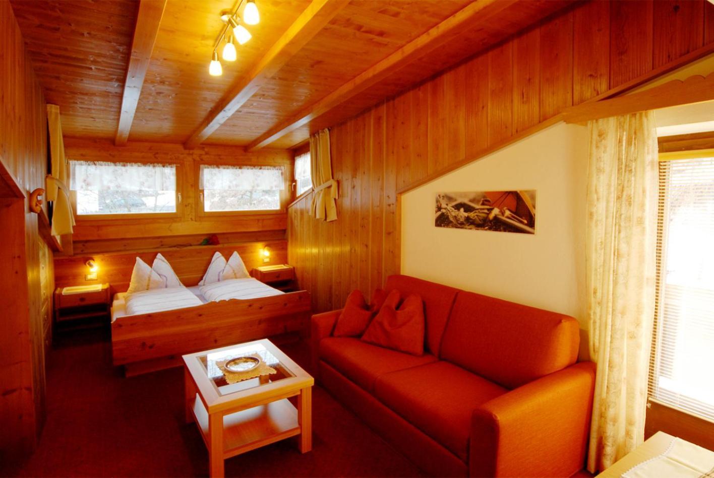 Hotel Garni Waldfrieden Castelrotto Exteriér fotografie
